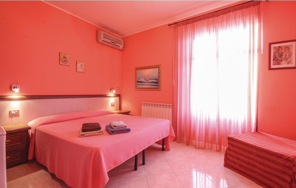 피라이노 Ondazzurra B&B 외부 사진